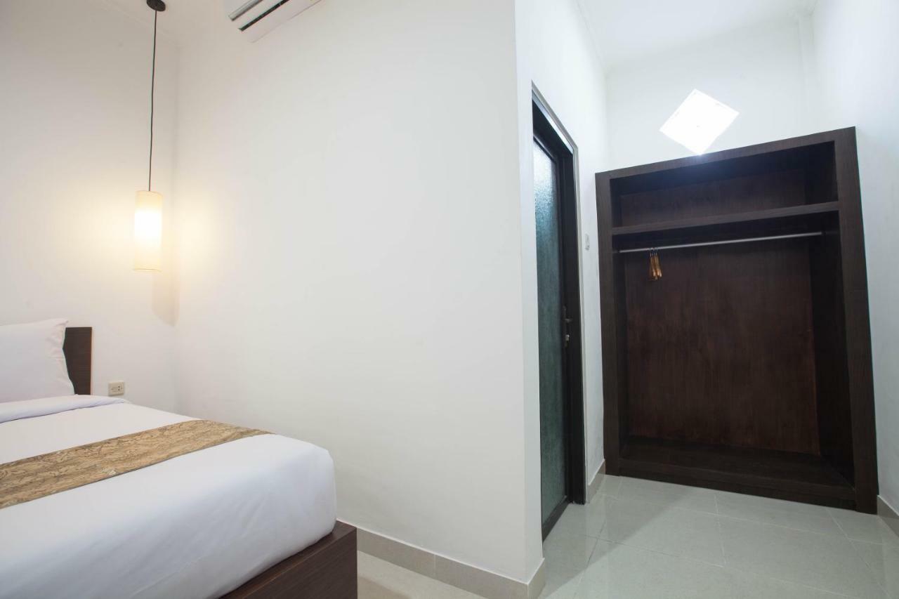 Yankee Fara 14 Hotel Seminyak Kültér fotó