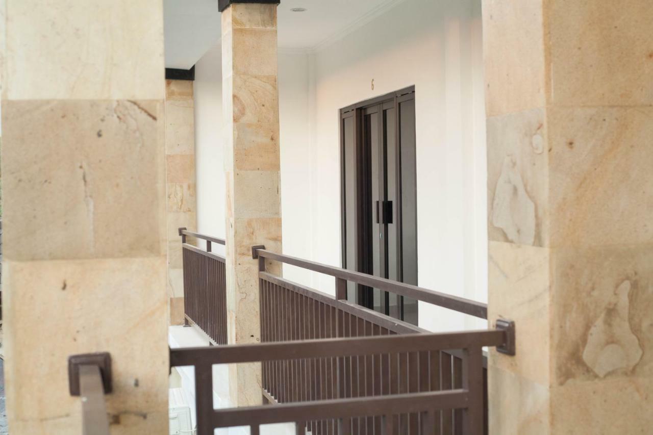 Yankee Fara 14 Hotel Seminyak Kültér fotó
